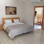 Chrysa Apartament *